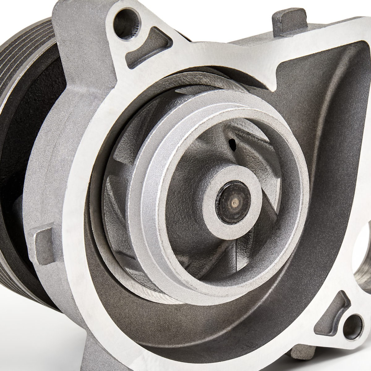 352316170044 Magneti Marelli Насос водяной